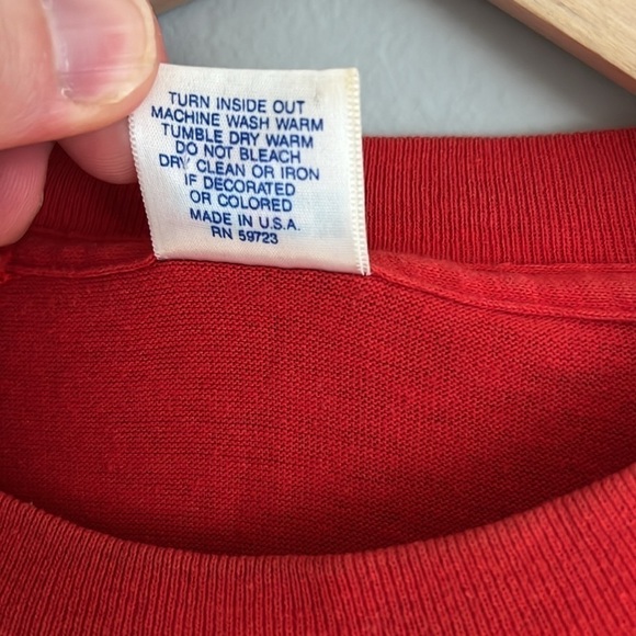 Vintage Chicago Bulls NBA ‘91 Division Champs Tee Shirt In Red - Size XL - Picture 7 of 13